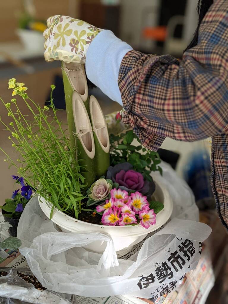 迎春門松の寄せ植えです。