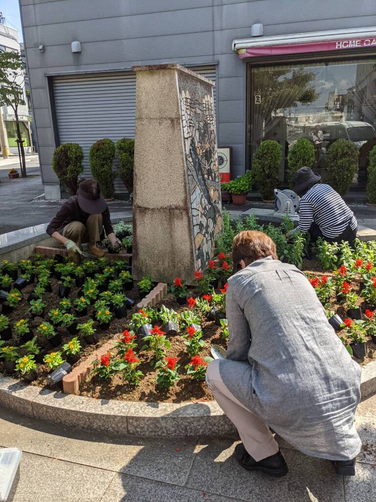 花壇の植栽!