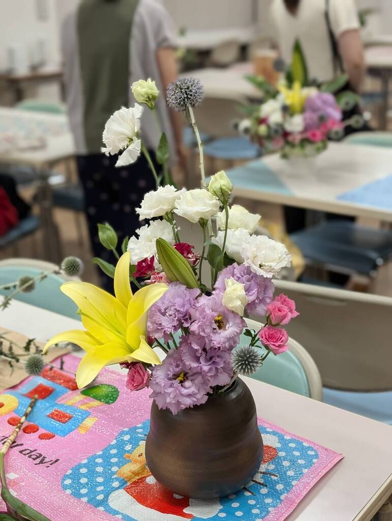 本日アレンジフラワー講座、皆様の作品7