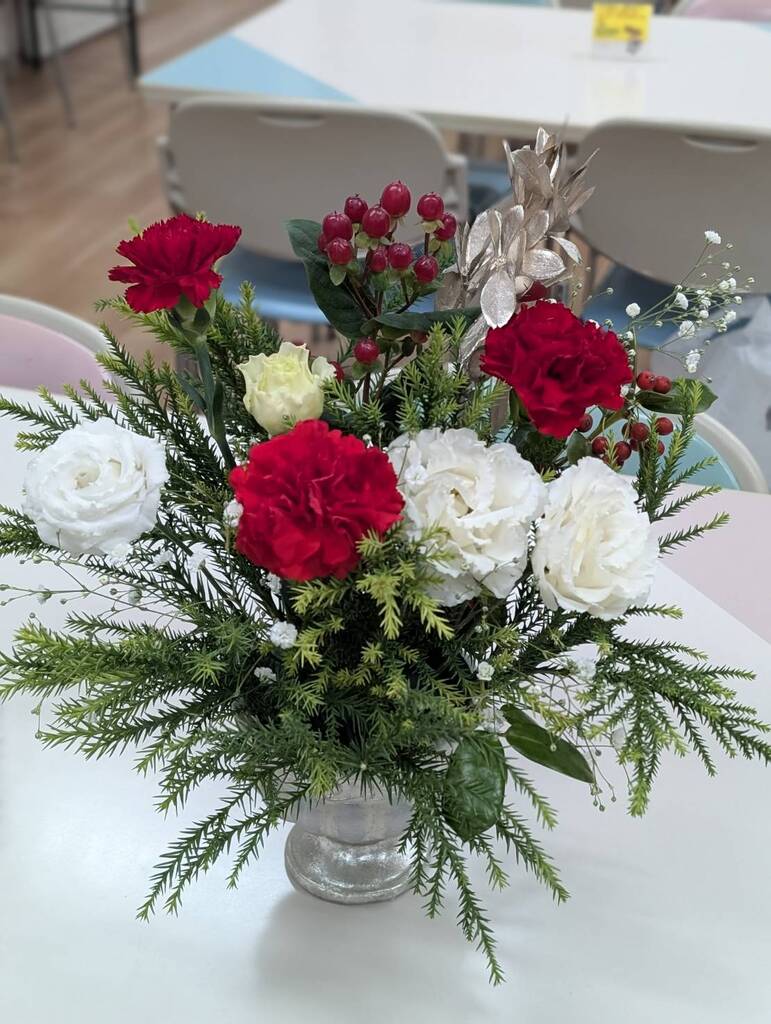 フラワーアレンジ講座
6