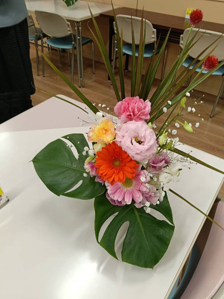 アレンジフラワー講座　皆様の作品4