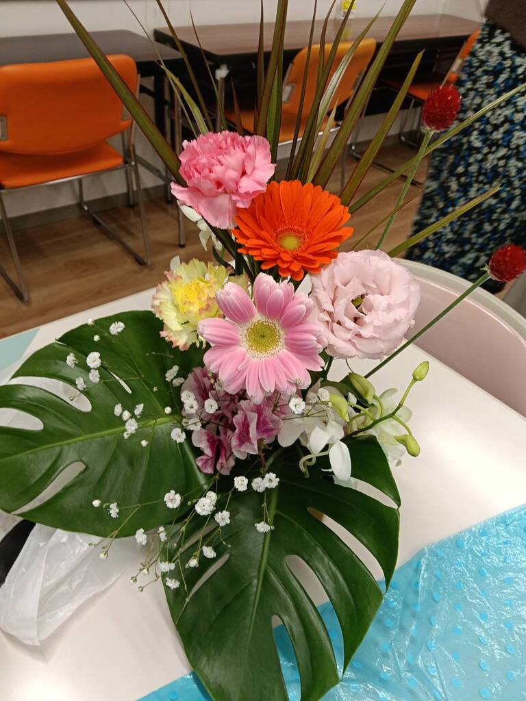 アレンジフラワー講座　皆様の作品5