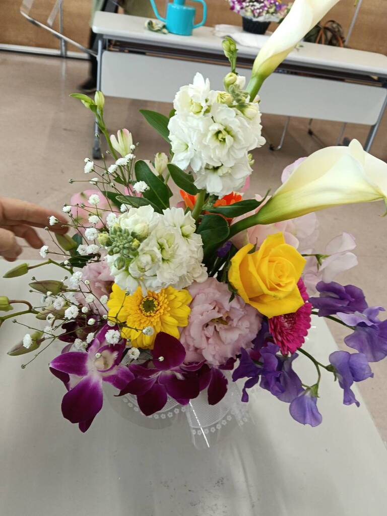 定例会フラワーアレンジ講座
