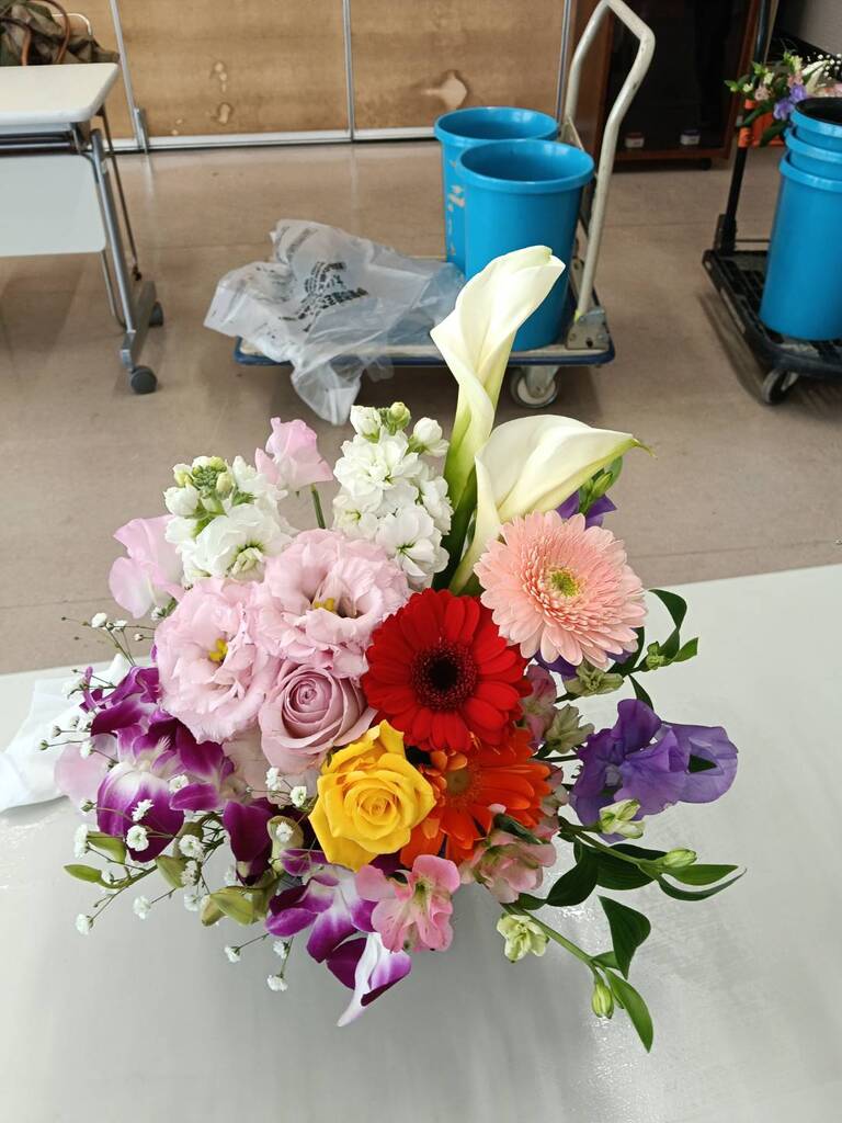 定例会フラワーアレンジ講座3