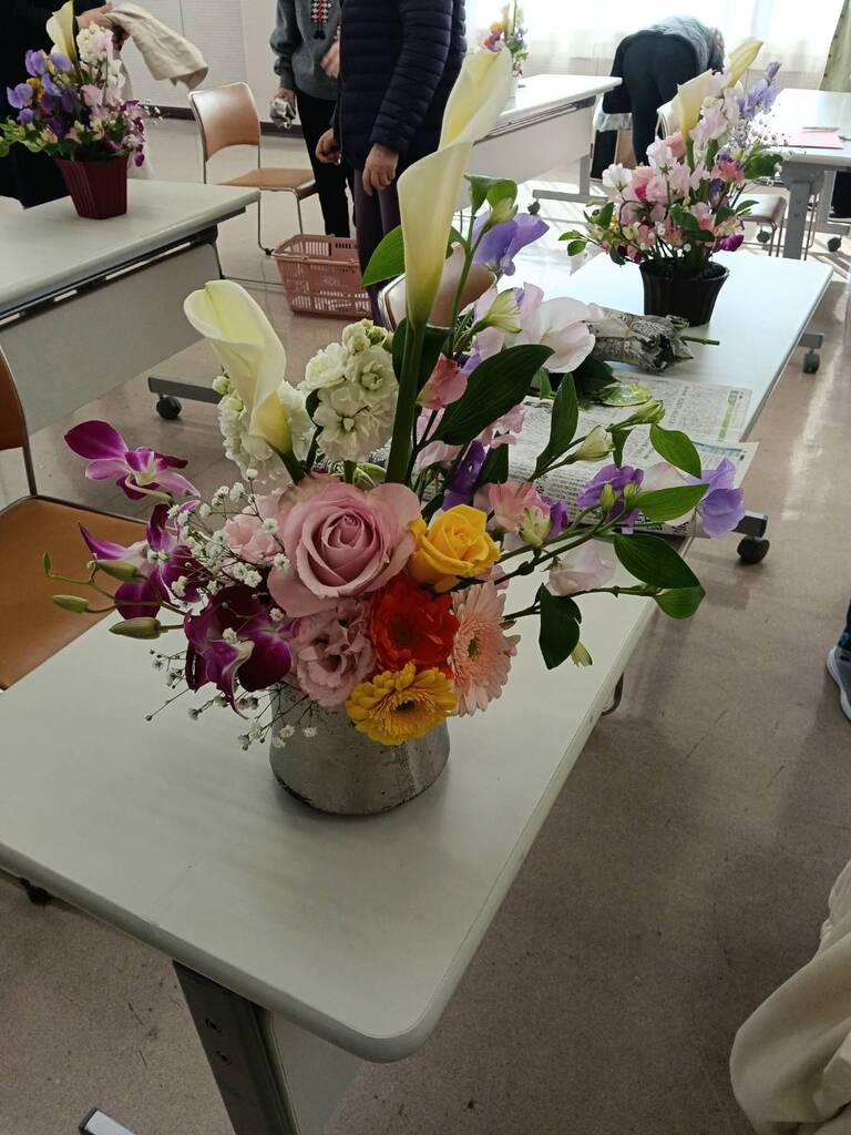 定例会フラワーアレンジ講座4