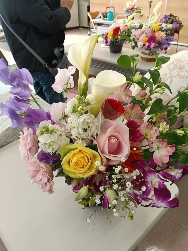 今月の定例会公民館講座 フラワーアレンジクラブ7